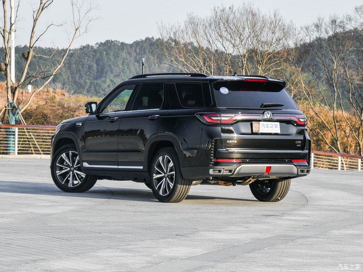 长安汽车 长安CS95 2023款 2.0T 四驱尊贵型PLUS