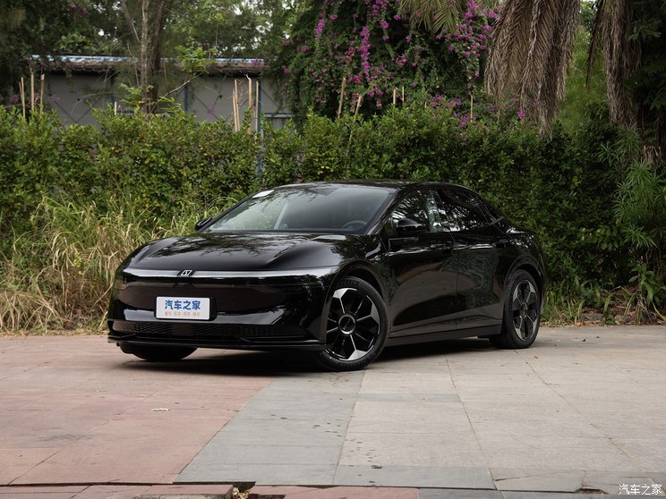 极氪 极氪007 2024款 后驱增强版 100kWh